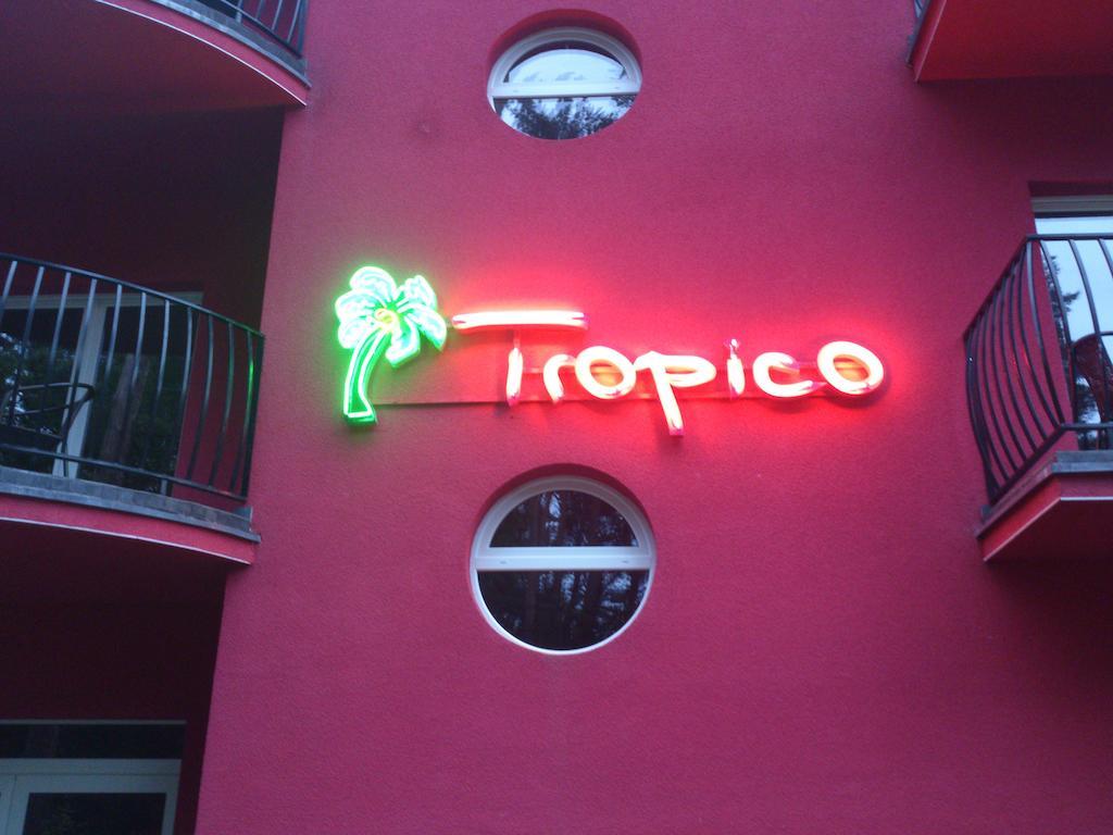 Villa Tropico Поберово Екстериор снимка